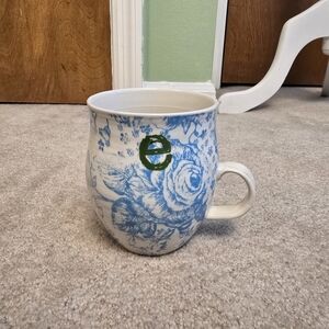 Anthropologie Homegrown Letter "e” Monogram Initial L Blue Floral Coffee Mug Cup